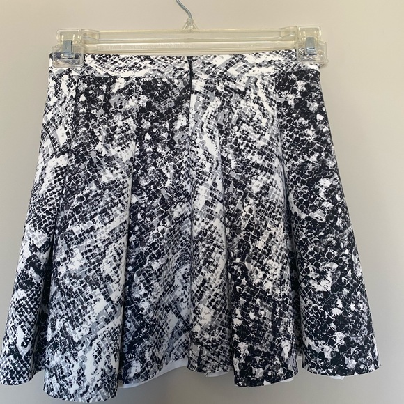 A&F A-Line Skirt - Picture 3 of 3